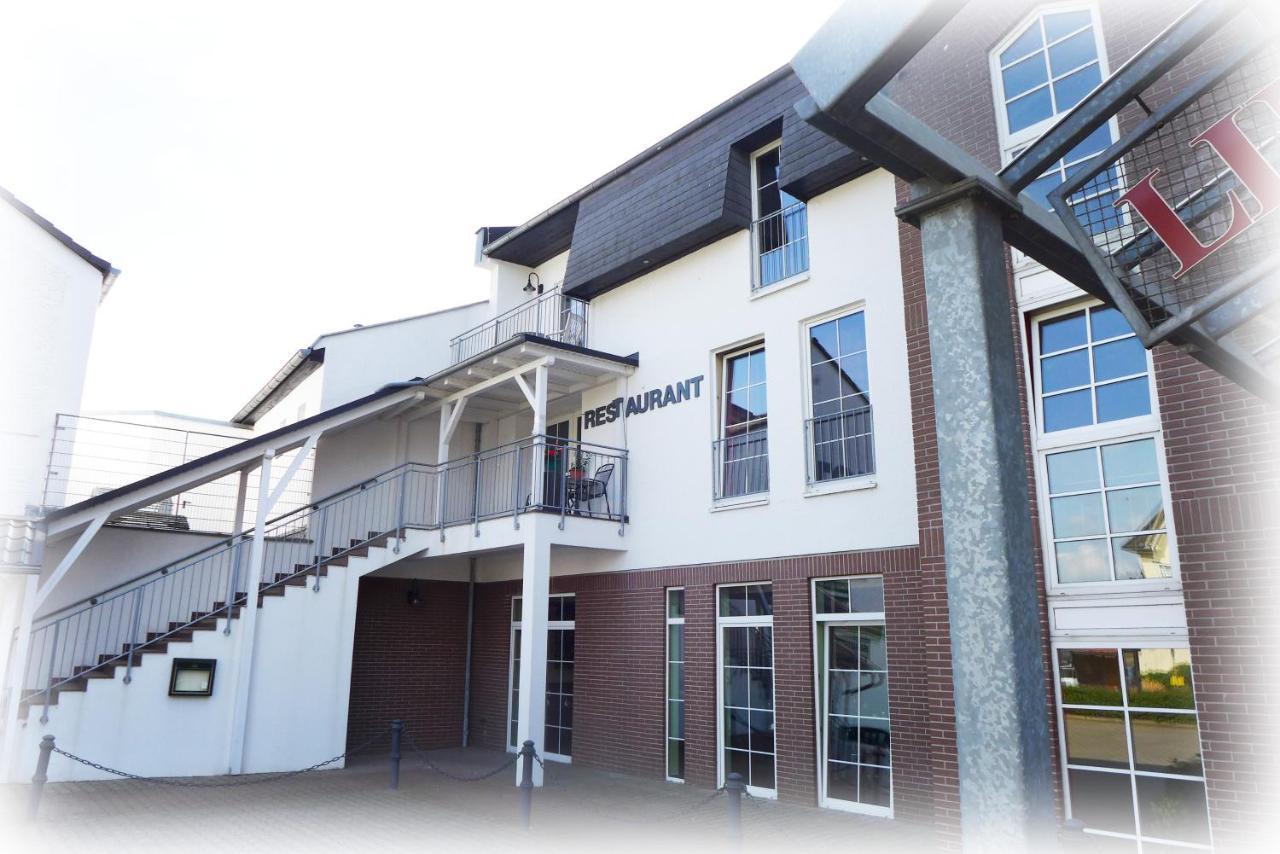 Hotel Lindenberger Hof 아렌스펠데 외부 사진