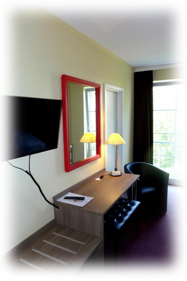 Hotel Lindenberger Hof 아렌스펠데 외부 사진