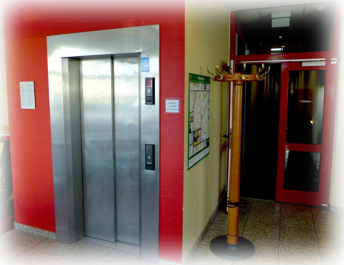 Hotel Lindenberger Hof 아렌스펠데 외부 사진
