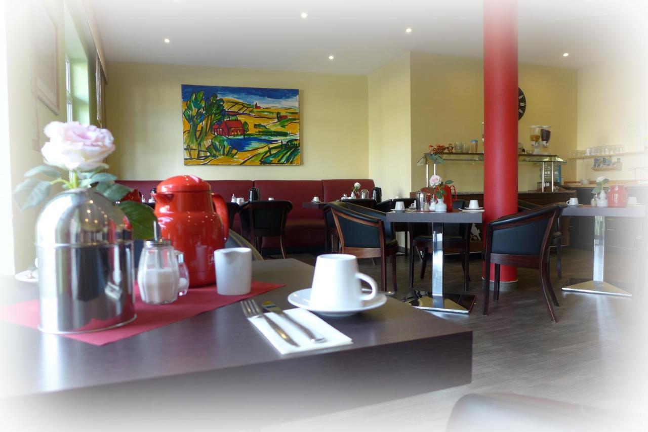 Hotel Lindenberger Hof 아렌스펠데 외부 사진